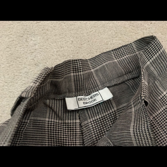 Beechers Brook plaid shorts - Picture 2 of 5